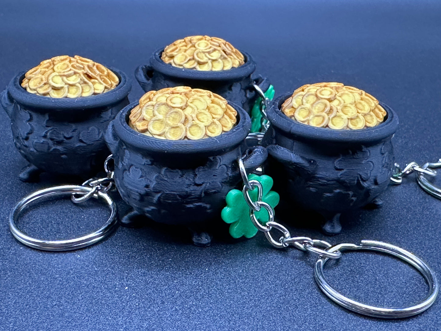 Lucky Pot O' Gold Fidget Clicker – St. Patrick’s Day Themed Keychain! 🍀✨