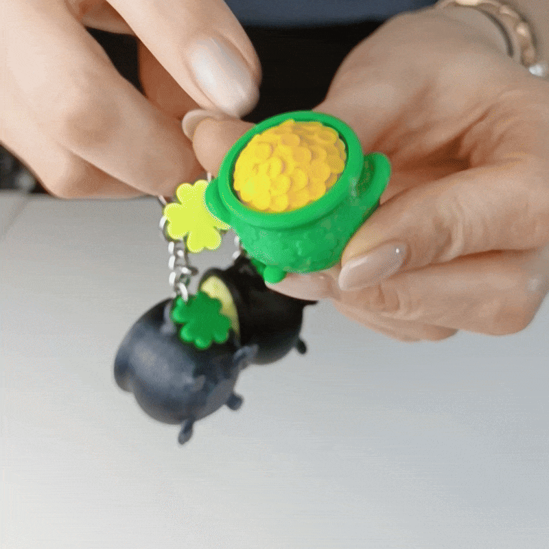 Lucky Pot O' Gold Fidget Clicker – St. Patrick’s Day Themed Keychain! 🍀✨